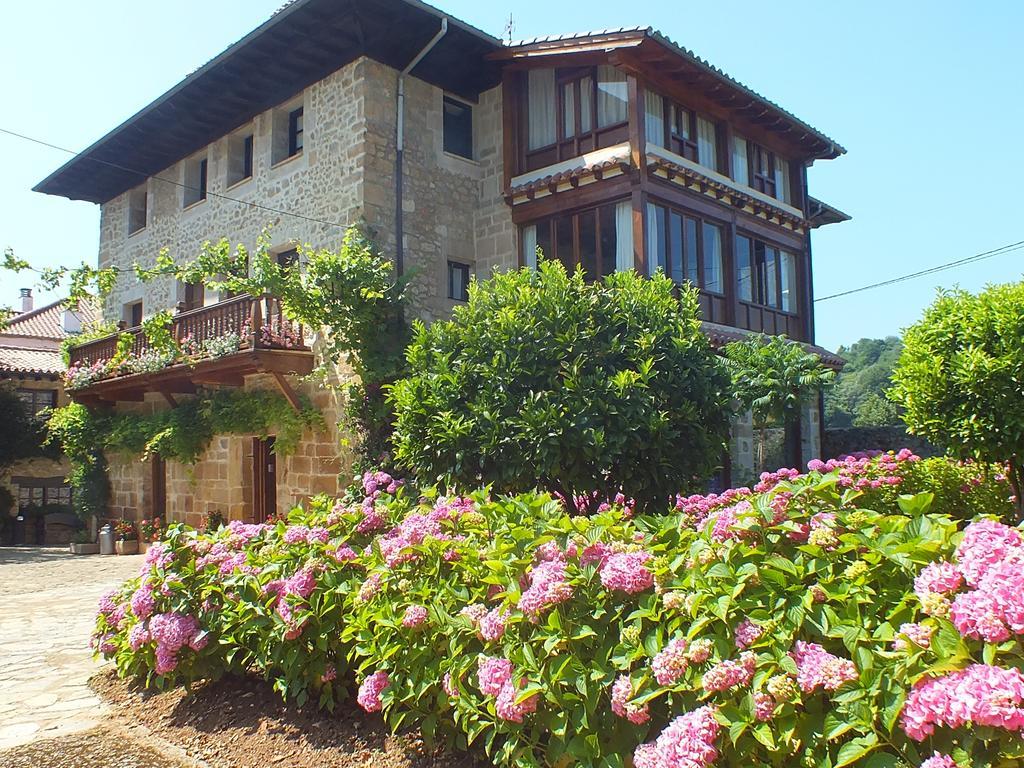 Hosteria El Pomar Novales Exterior photo