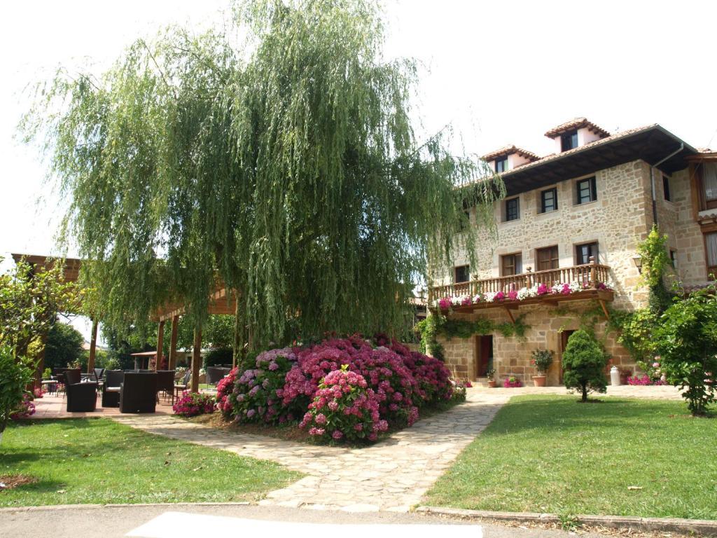 Hosteria El Pomar Novales Exterior photo