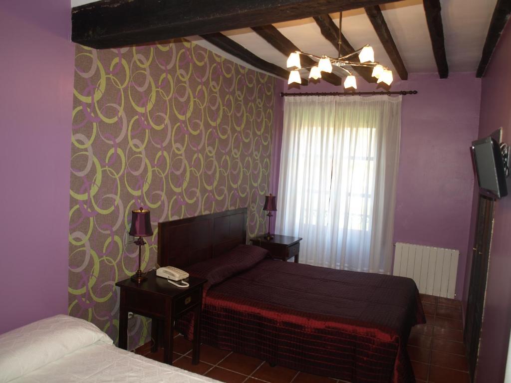 Hosteria El Pomar Novales Room photo